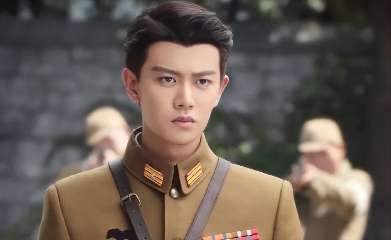 演“军阀大少”我只服这8位男星，个个剑眉星目，杀伐果断