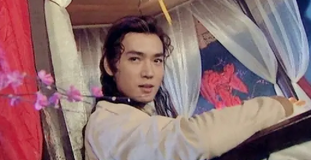 同为是“泡面头”，把张一山、肖战和张国荣放一起，差距就出来了