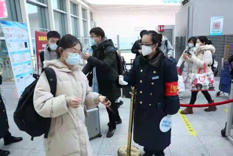 中铁北京南站：元旦小长假31日开始将开行列车218对
