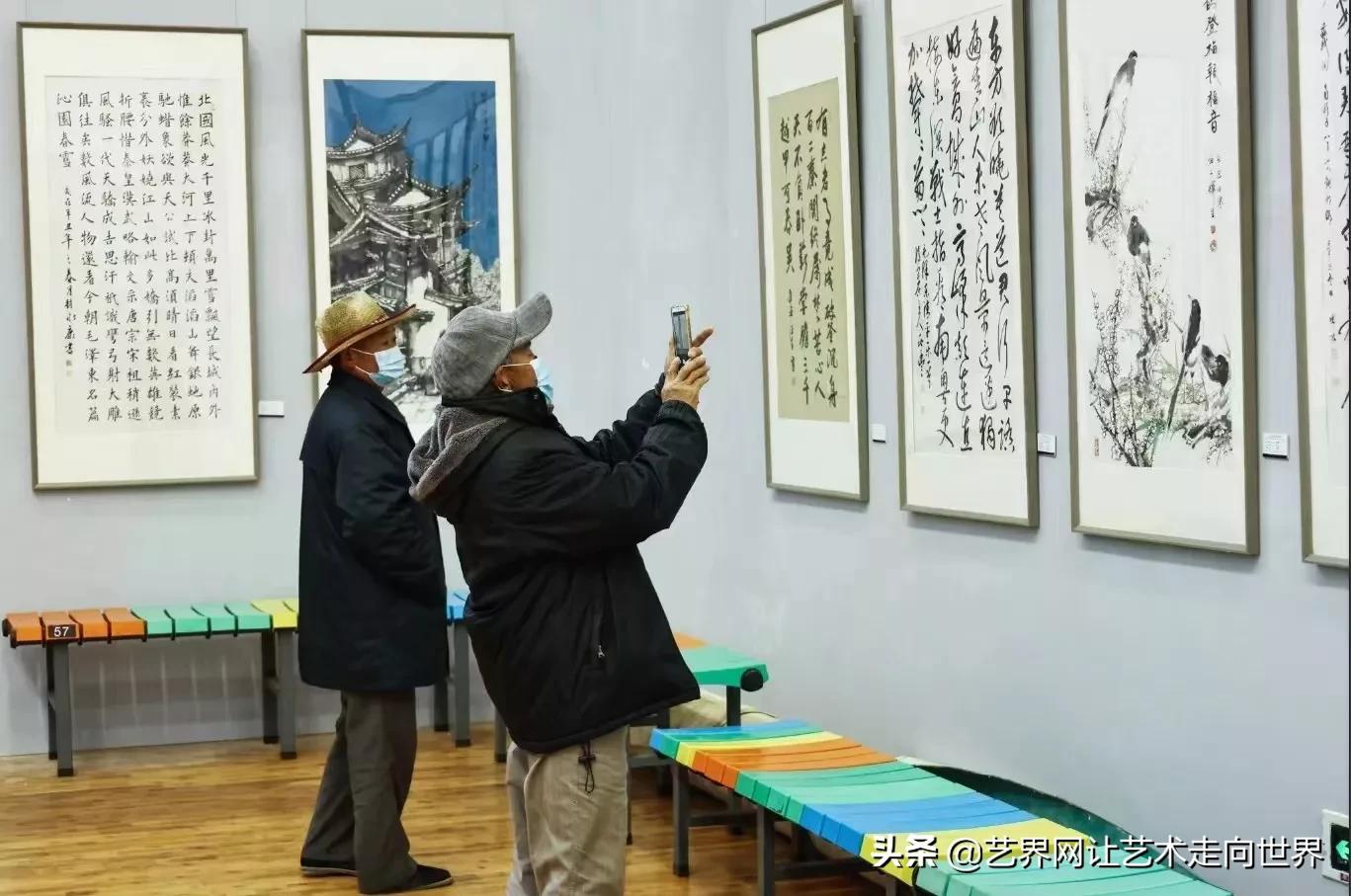 段昭南戏画作品参展上海浦东·云南剑川”迎新春书画摄影联展