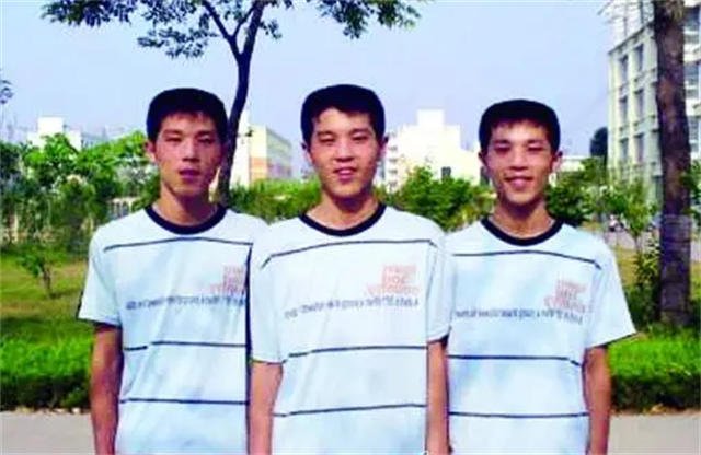 山东三胞胎同时考上211高校，十年后同时成婚：爷爷盼着抱重孙