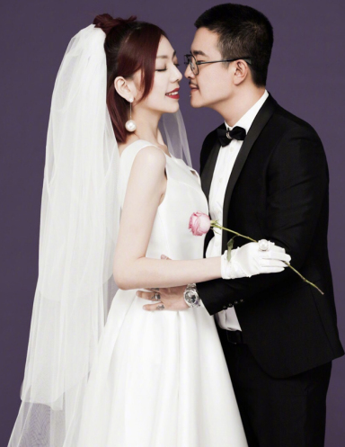 《丑女无敌》14年，男主改名难改运，女主无戏拍，男配成一线