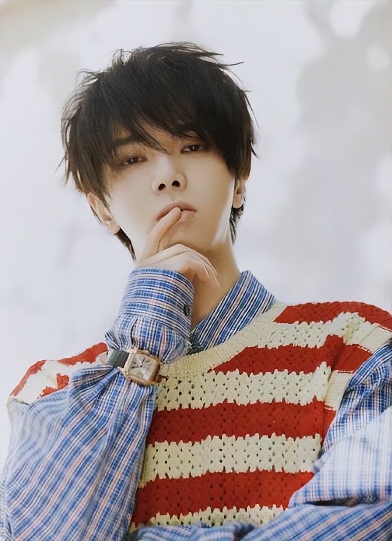 男星衣品—华晨宇（一）