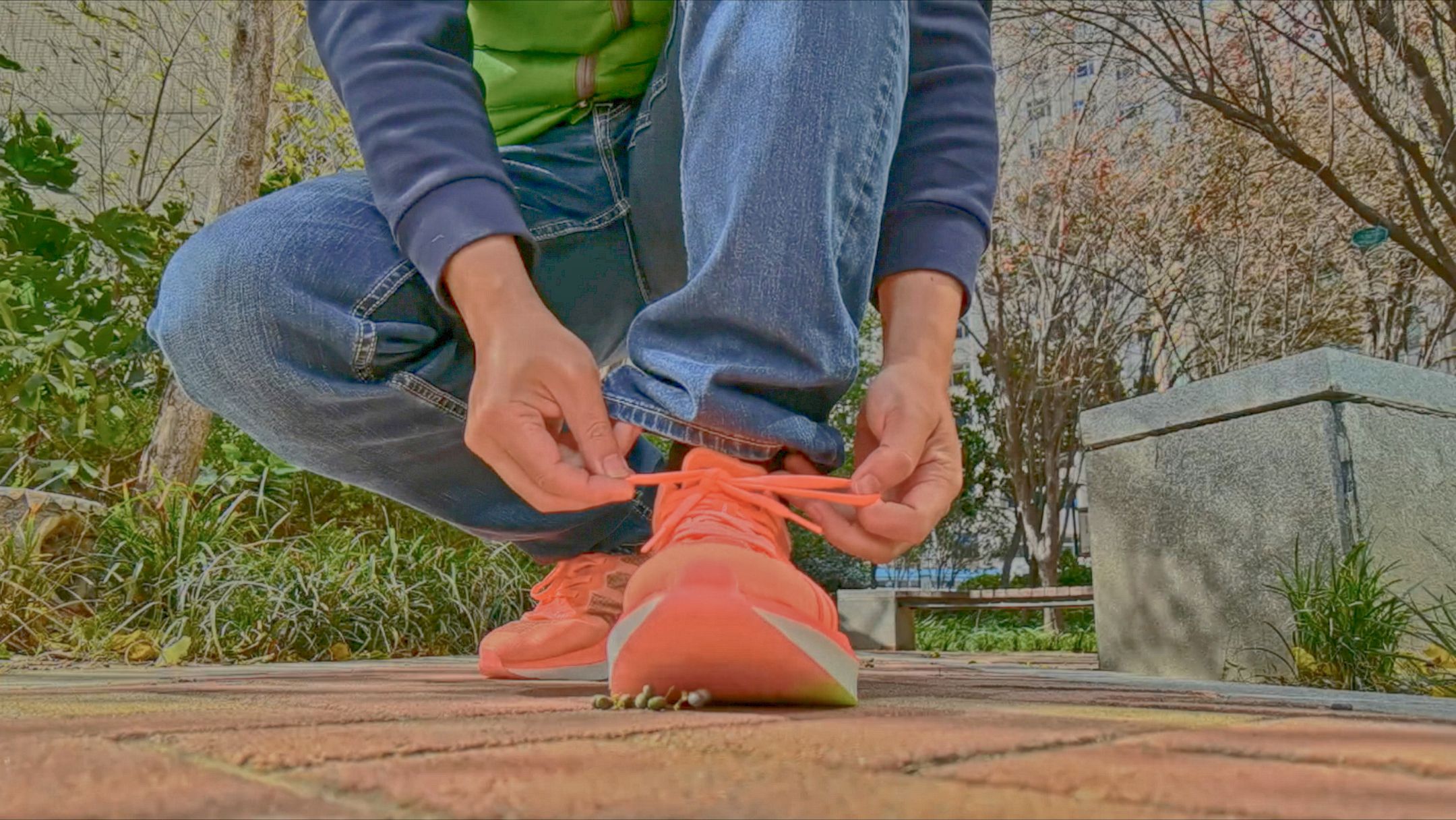 咕咚全掌碳板跑鞋42K，让“造风者”尽情去RUN