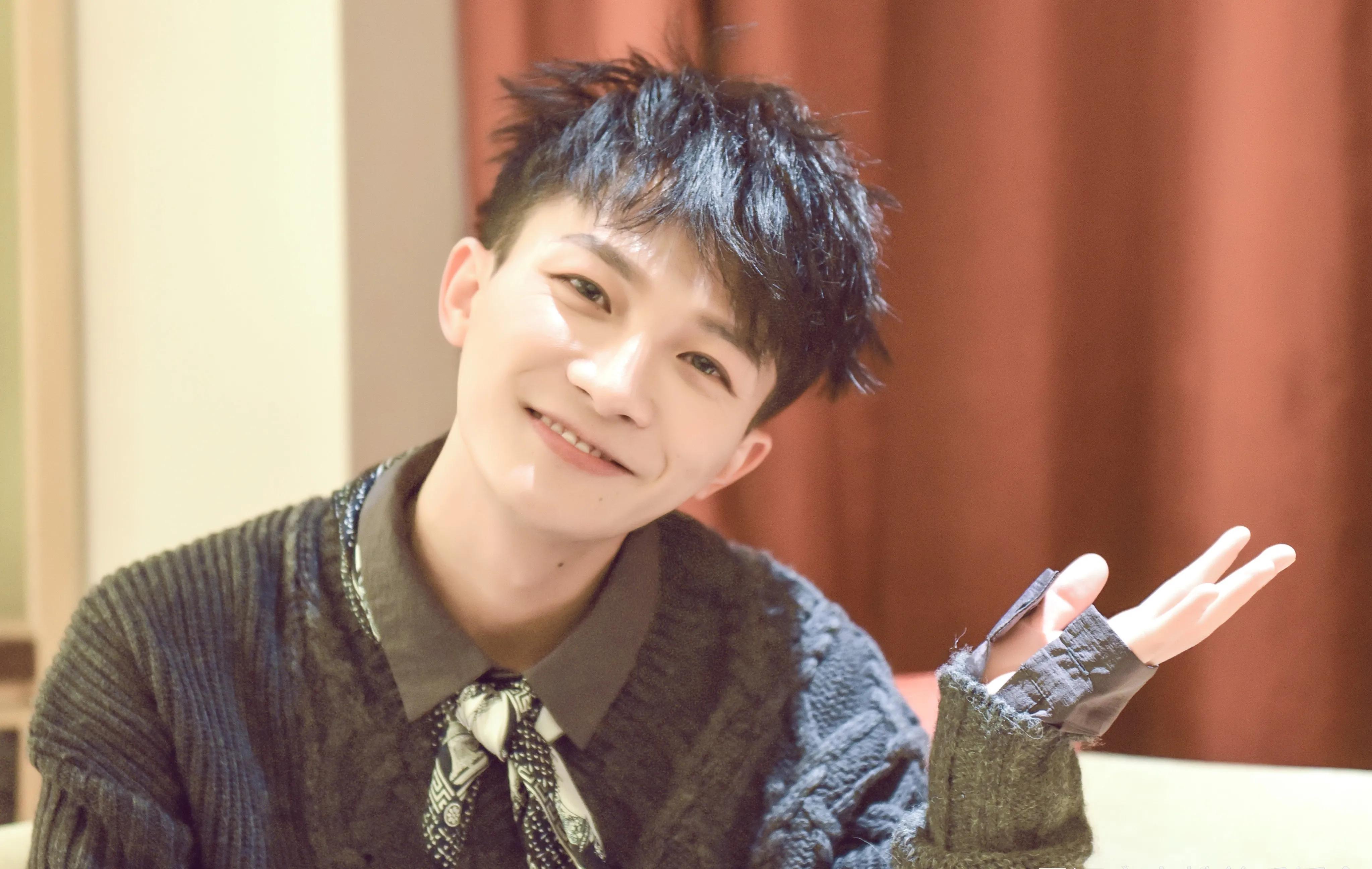 娱乐大爆料，周深、吴彦祖、杨幂、郑伊健、迪丽热巴、胡彦斌何炅