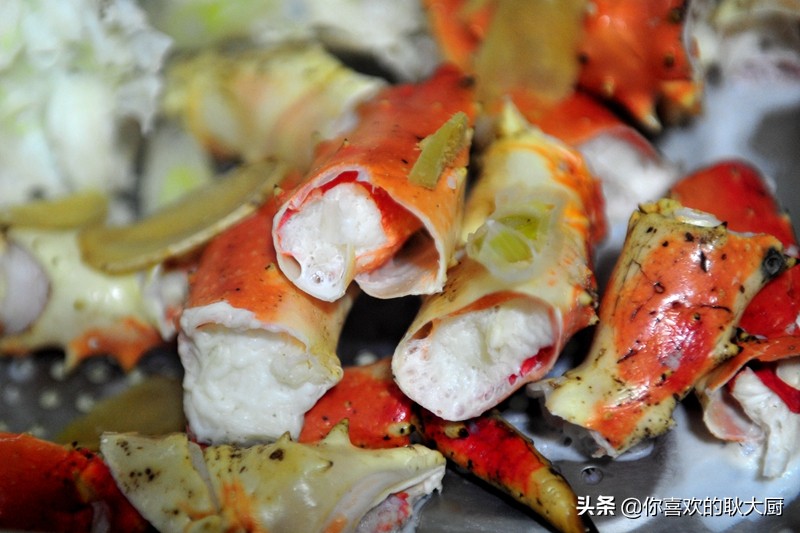 好大一只帝王蟹，清蒸最简单，也最鲜美