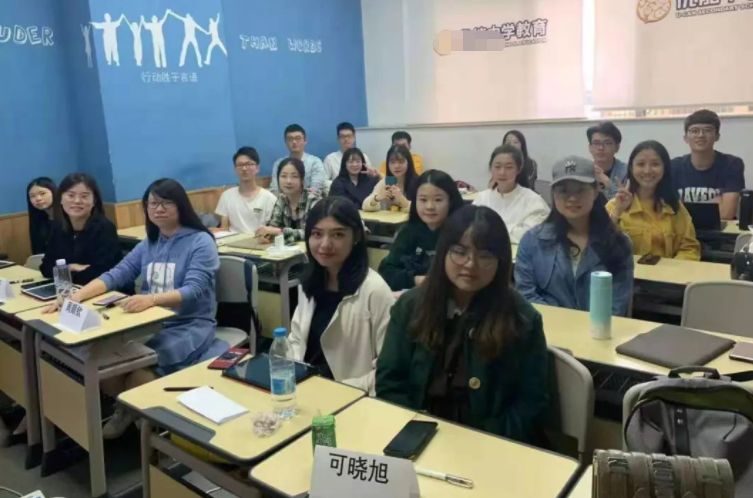 新东方转型“教外国人”，报名现场异常火爆，要不要改名叫新西方