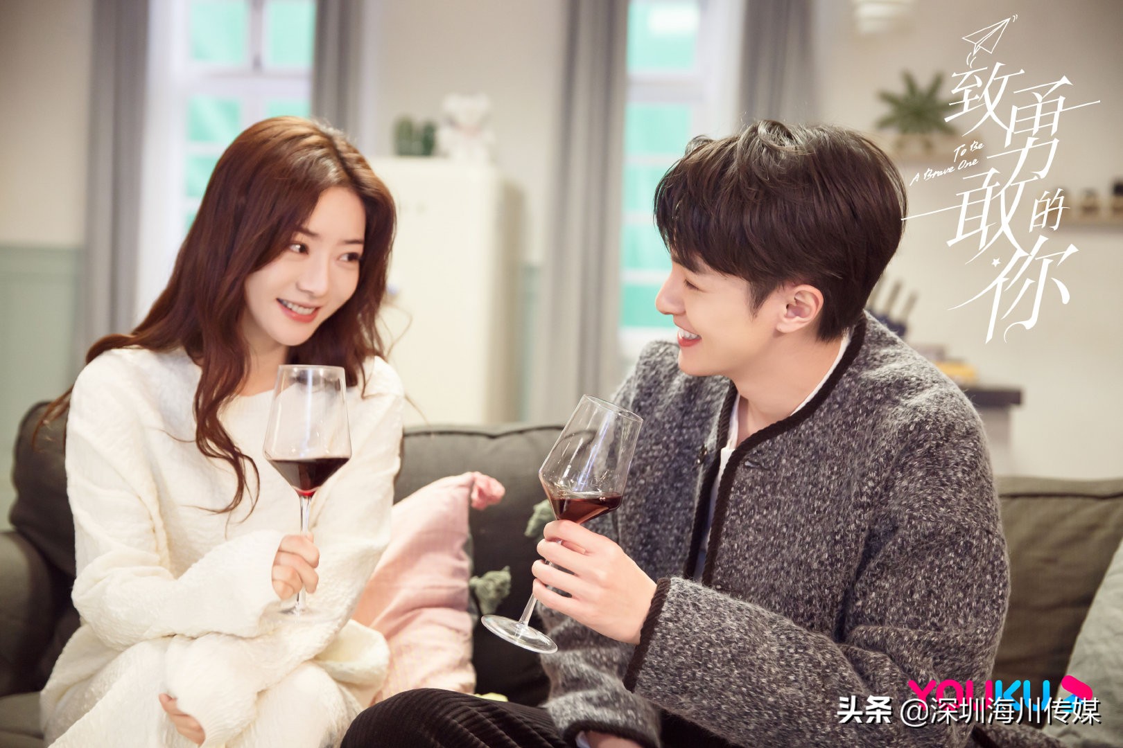 一周新剧 · 综艺 | 赵露思宅斗剧回归；杨幂录制《密逃》眼部受伤缝针