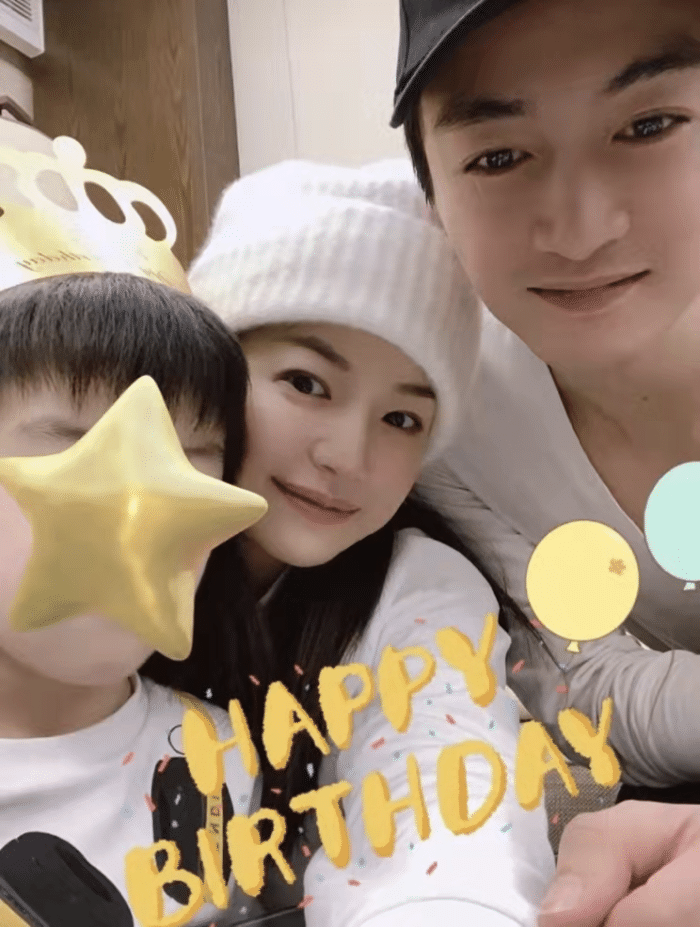 陈妍希发布新歌mv，儿子正脸首次曝光，小星星眉清目秀像爸爸陈晓