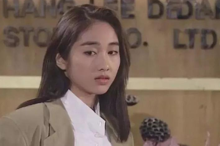 前半生波折后半生享福，嫁残疾富豪，13年后的黎姿才是人生赢家