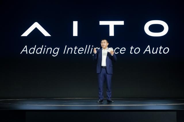 AITO问界M5，一辆非典型“华为车”