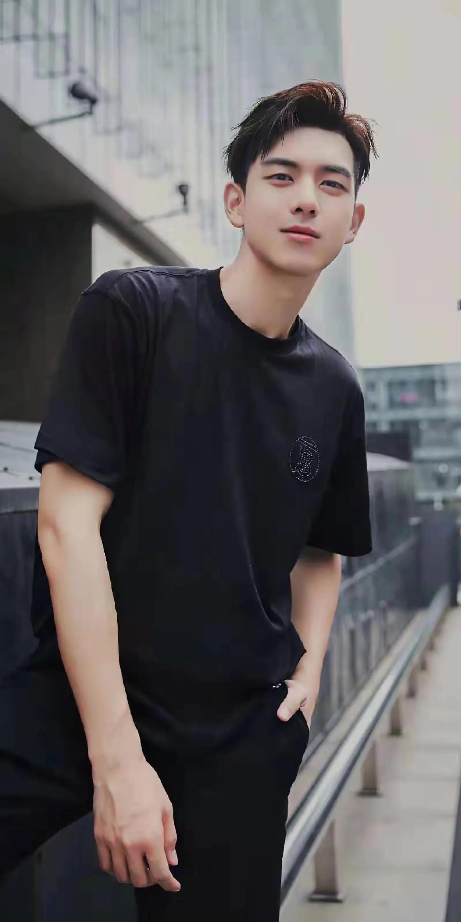 谁说单眼皮不出帅哥?这6位单眼皮男星初看一般,细品越看越有味