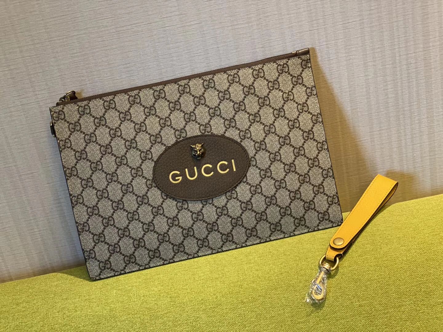 Gucci男士手拿包媳妇给买的，美滋滋