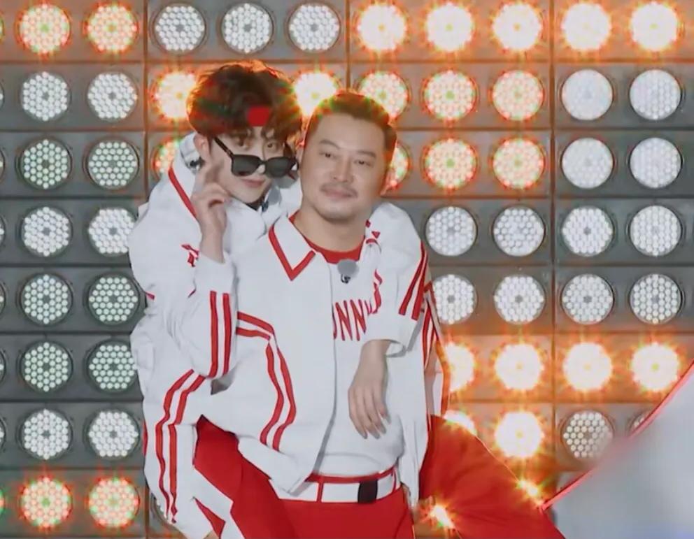 这样的蔡徐坤你爱了吗？