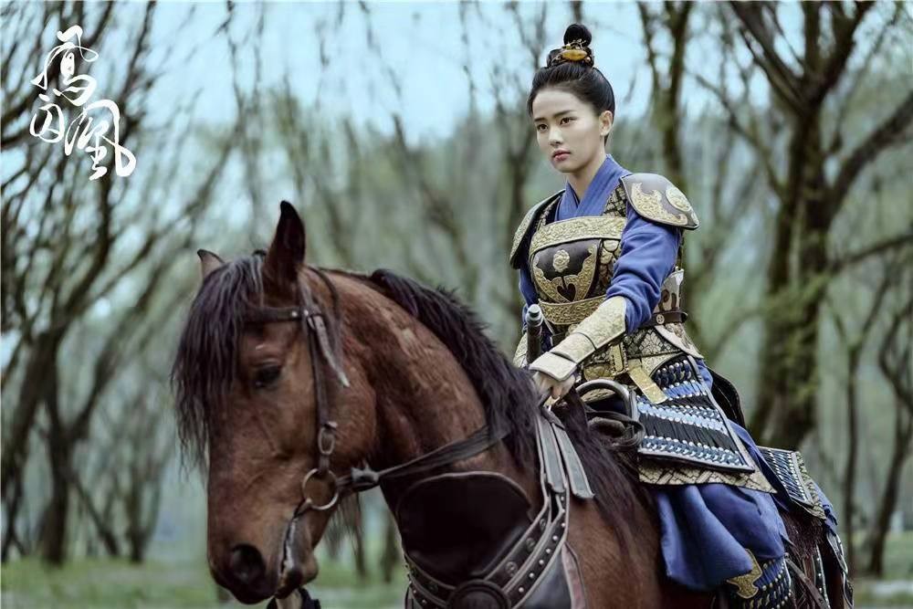 2021年度“好感艺人”：身为顶流却毫无明星架子，冠军实至名归