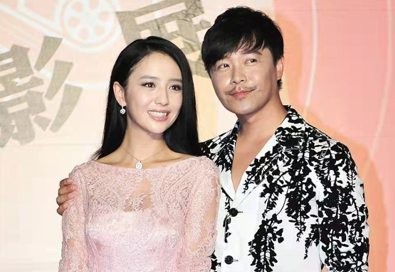 佟丽娅和陈思诚最新消息陈思诚佟丽娅外出被疑复合