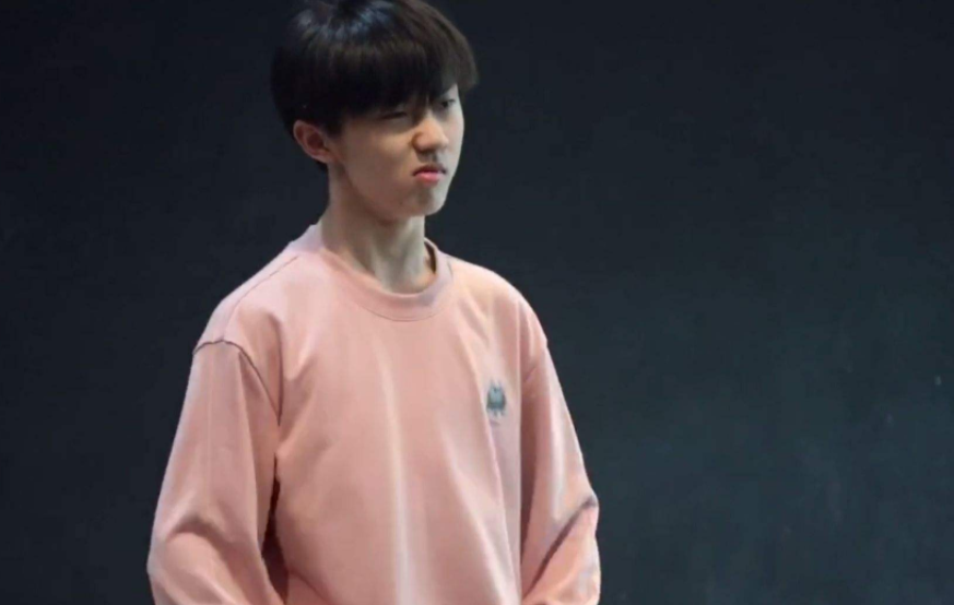 第一次高考失败后，马嘉祺再次扬帆起航，果然优秀的少年不惧失败