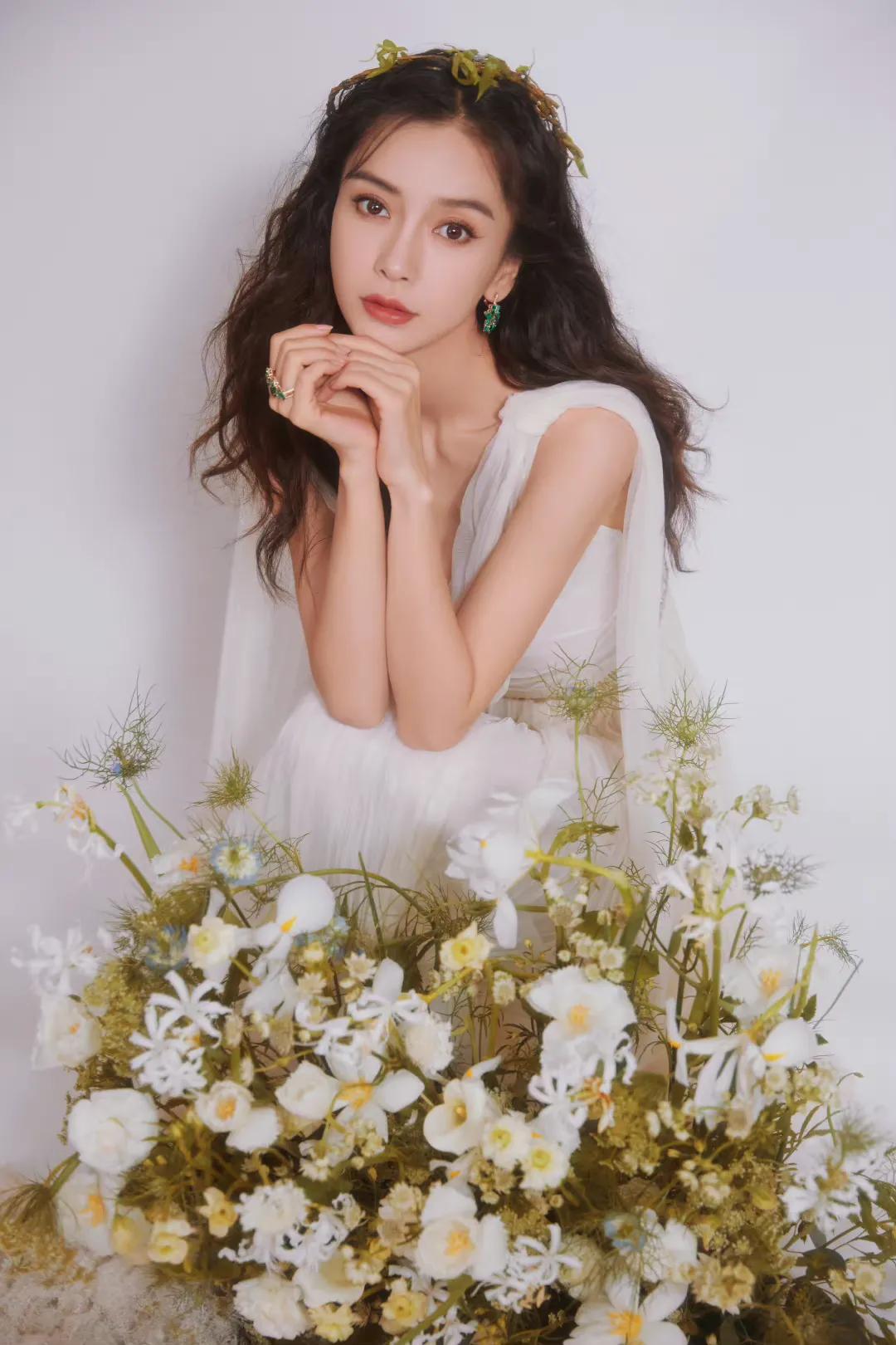 赵丽颖、杨颖、唐艺昕最好看的礼服合集，美若天仙，令人如痴如醉