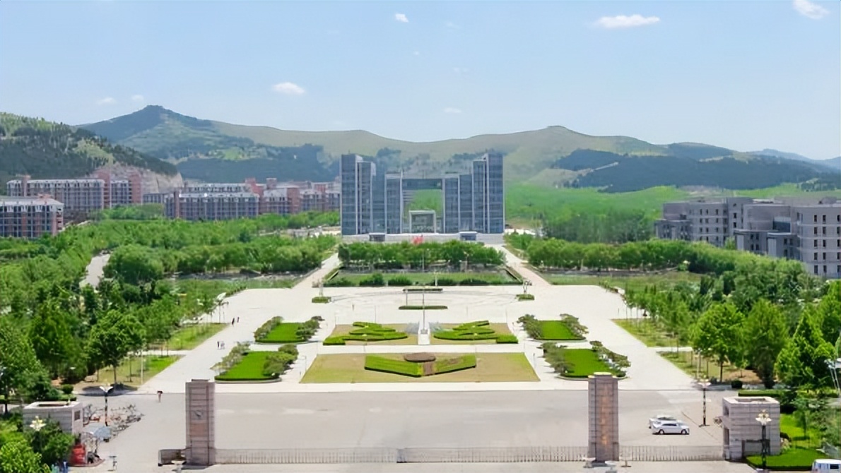 这些“黑马”高校的美术类专业，成为中等生逆袭的热门目标