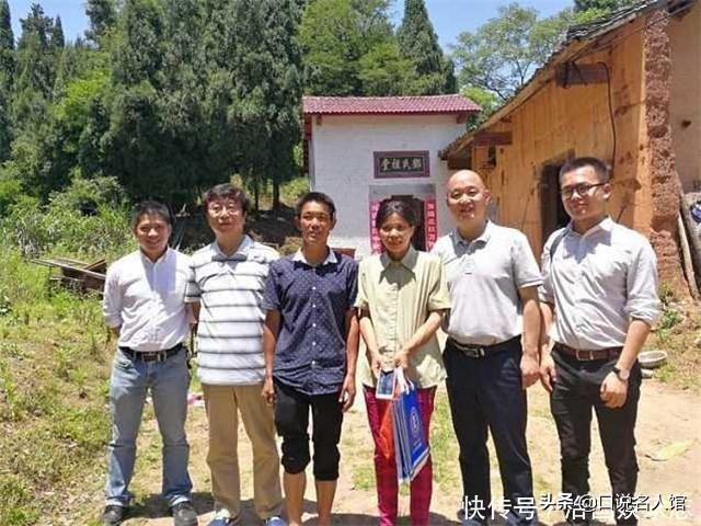 高考712分考进人民大学，毕业后沦为山村农妇，生6个孩子成低保户