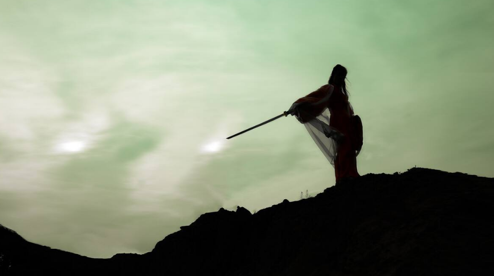 唐-贾岛剑客事了拂衣去,深藏身与名,李白的一首《侠客行》写尽江湖