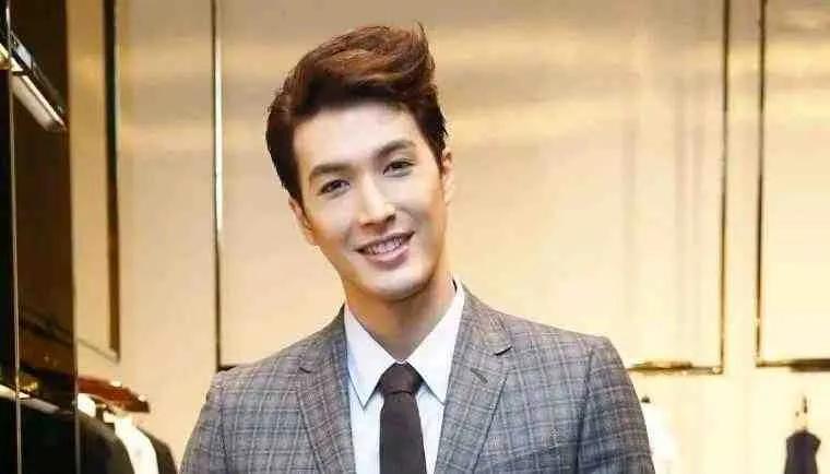 锦荣软饭硬吃第一人，要求蔡依林结婚后上交财产，被甩后说对方矮