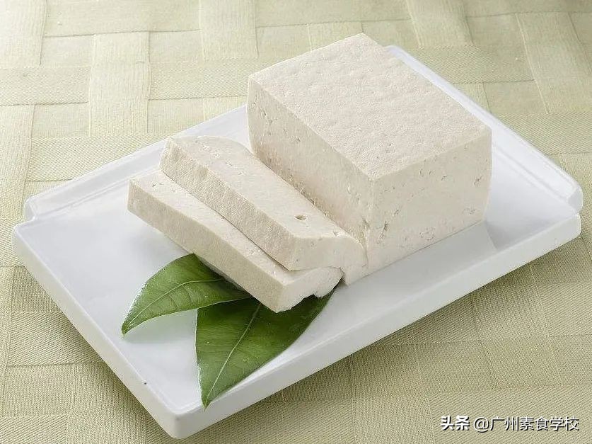研究表明，每周吃一次豆腐，会让心脏病风险下降18%