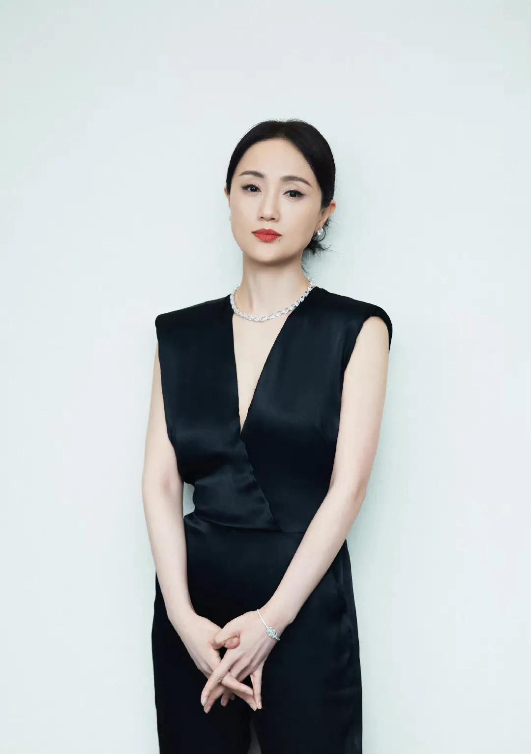 演员高鑫：娶了母亲的学生，一心一意爱了21年