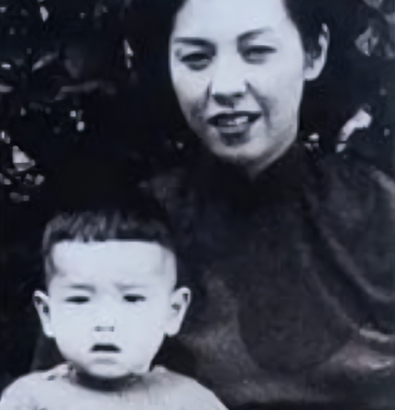 歌王谭咏麟：将上亿资产全部留给妻子，只为让私生子认祖归宗