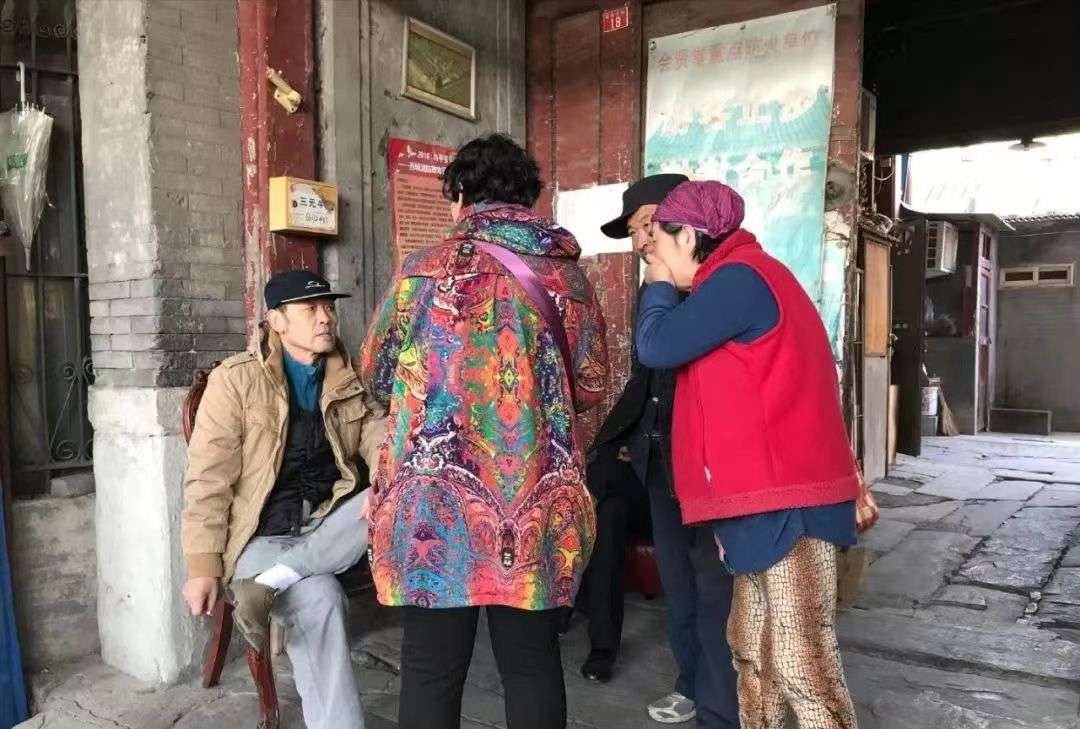 儿子北漂当流浪歌手，却失联19年，敦煌母亲为寻子做整形手术