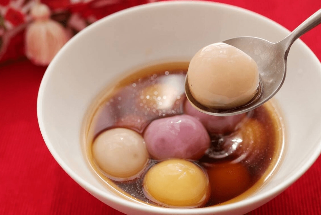 元宵节吃什么(元宵节将至,记得吃10种传统食物,有钱没钱都摆上,寓意