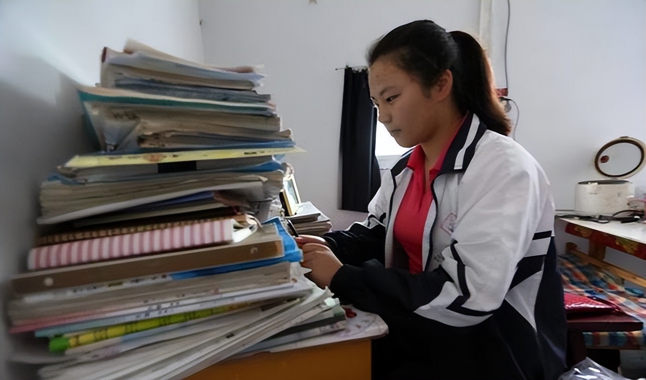 高三班主任直言：三类学生最好放弃复读，明年高考成绩照样不理想