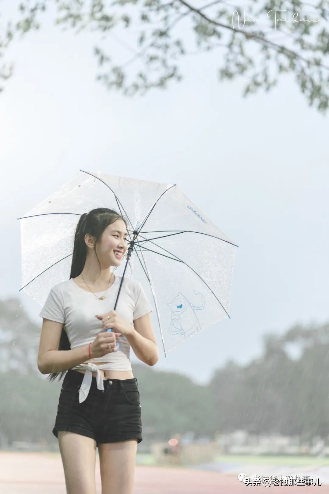 老挝水音小姐姐，三年前旧照翻出，超可爱