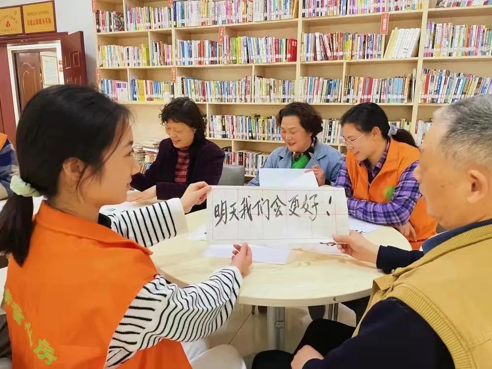 大学生走进社区“有事干、干得了、干的好”