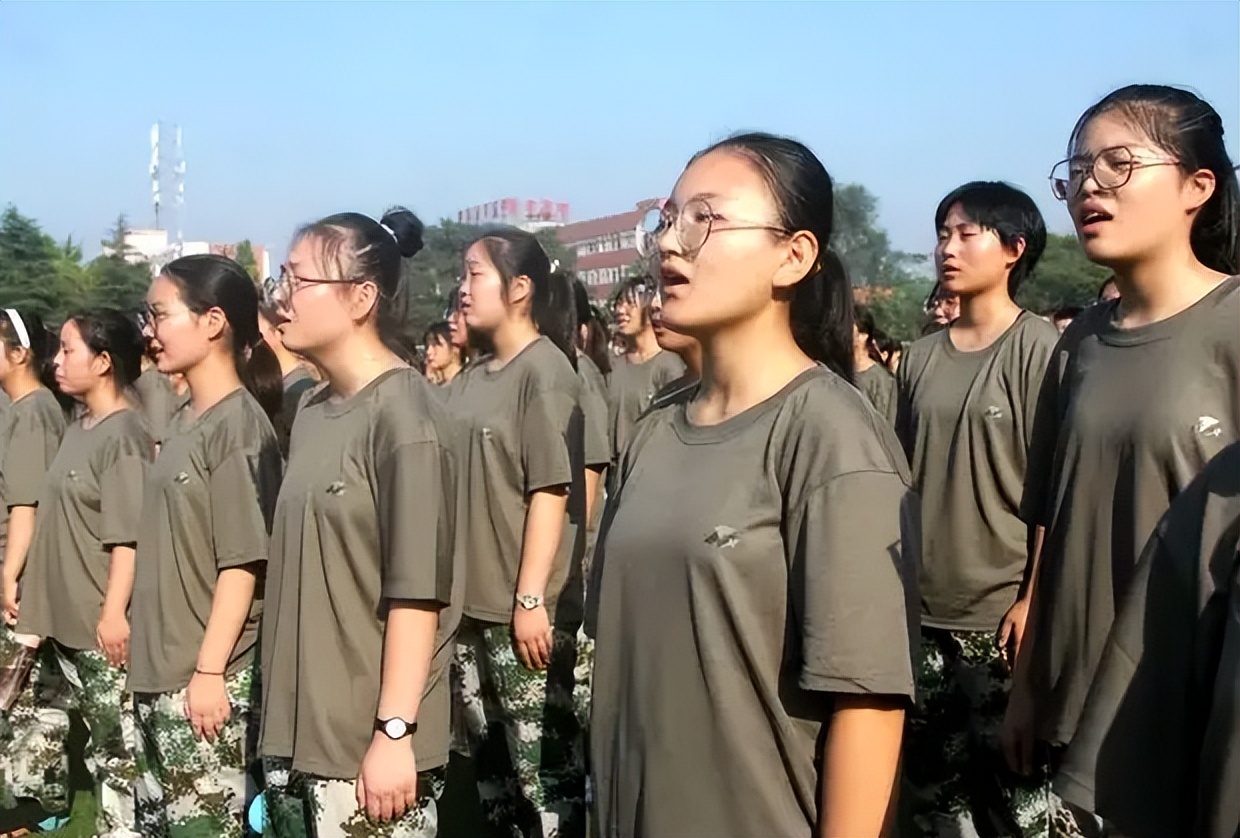 高考军校有政审，5类人不会被录取，想考军校的考生要清楚