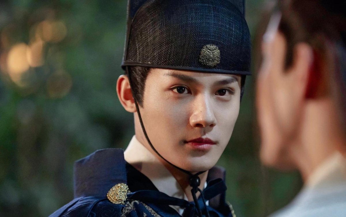 穿飞鱼服我只服这11位男星！穿上后个个化身为万人迷，霸气侧漏