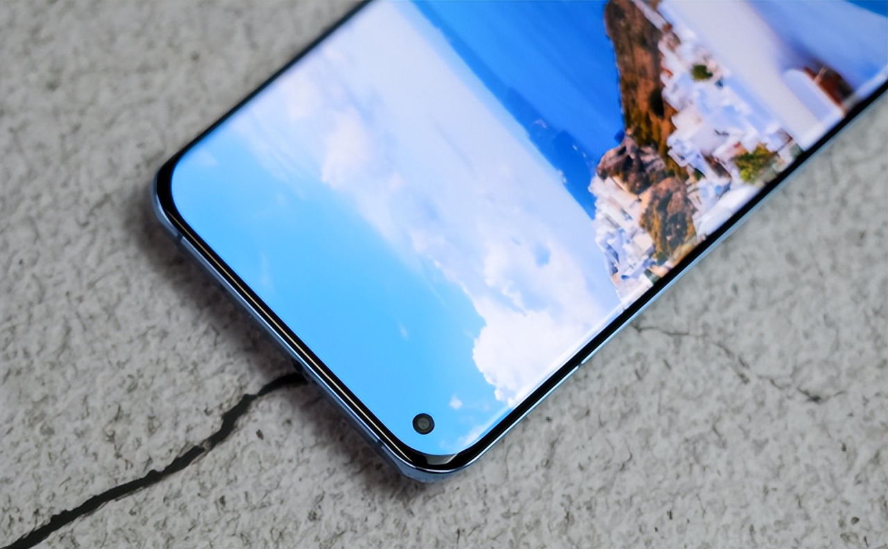 从4699元跌至2299元，12GB+256GB，2K四曲面屏旗舰“5折”便宜卖