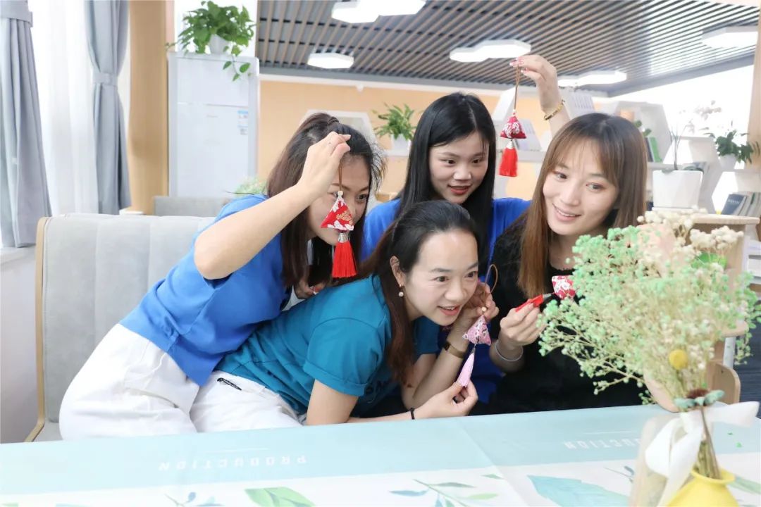 “粽”情端午 欢乐无限｜实验小学外国语学校工会委员会欢庆端午节