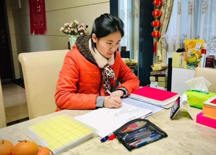 英语到底是否退出“中高考”？官方回应来了，学生直言终于等到了