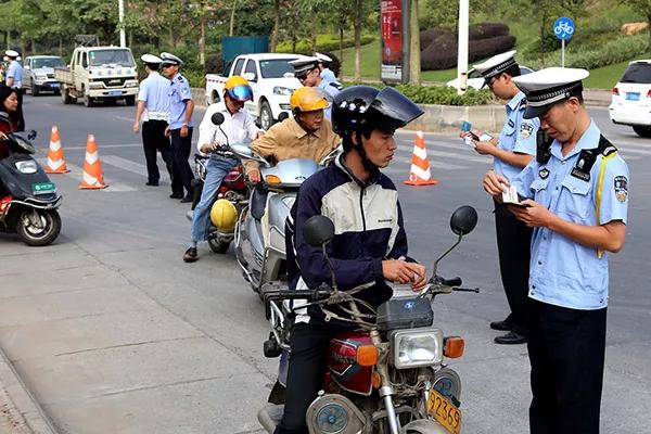 12月电动车交警查吗？两轮车出行须知全解析