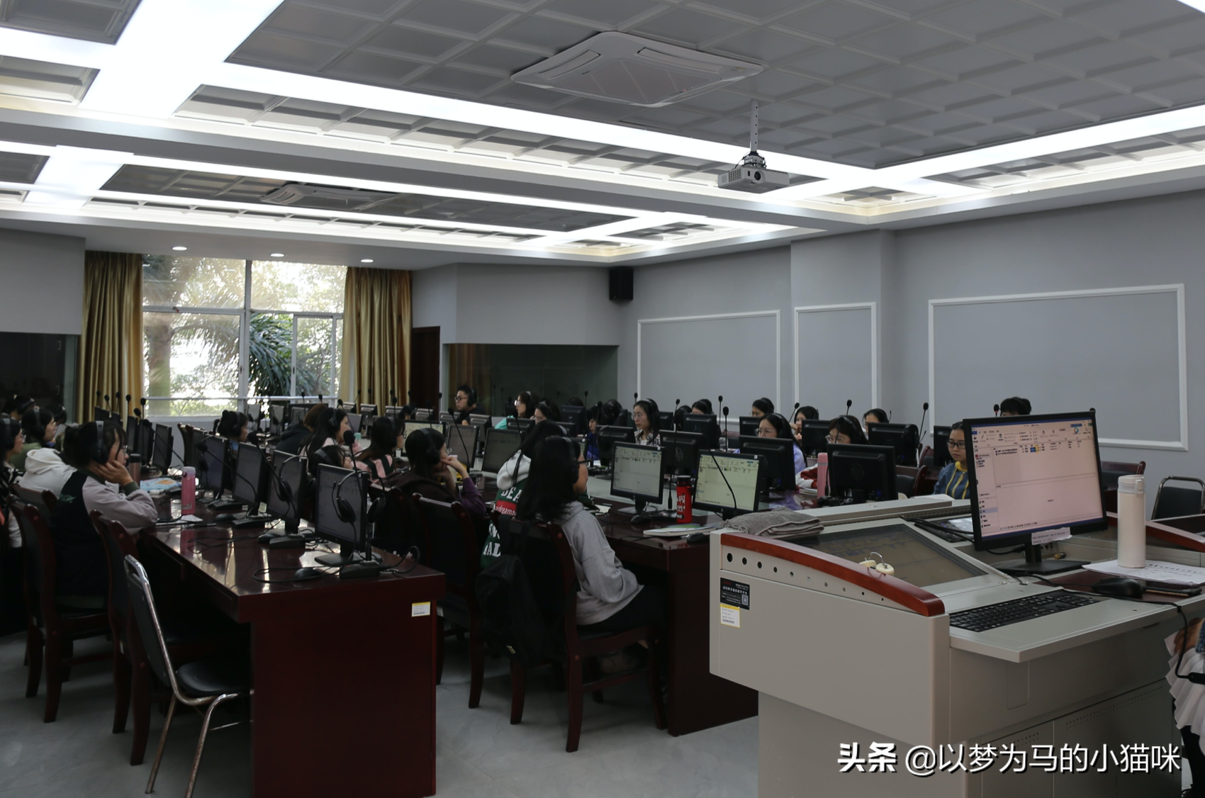 理科女生：就业率很高的6个专业，适合女生报考，发展前景不会差