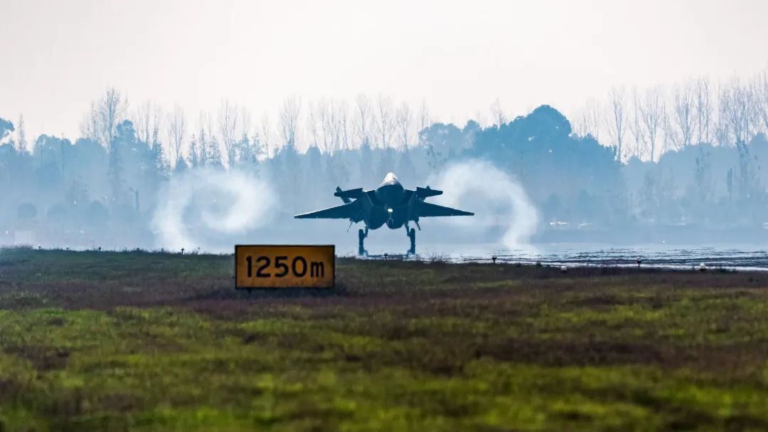 ��һ����20�������վ����ɷɲ����������й���ҵ��ɲ�