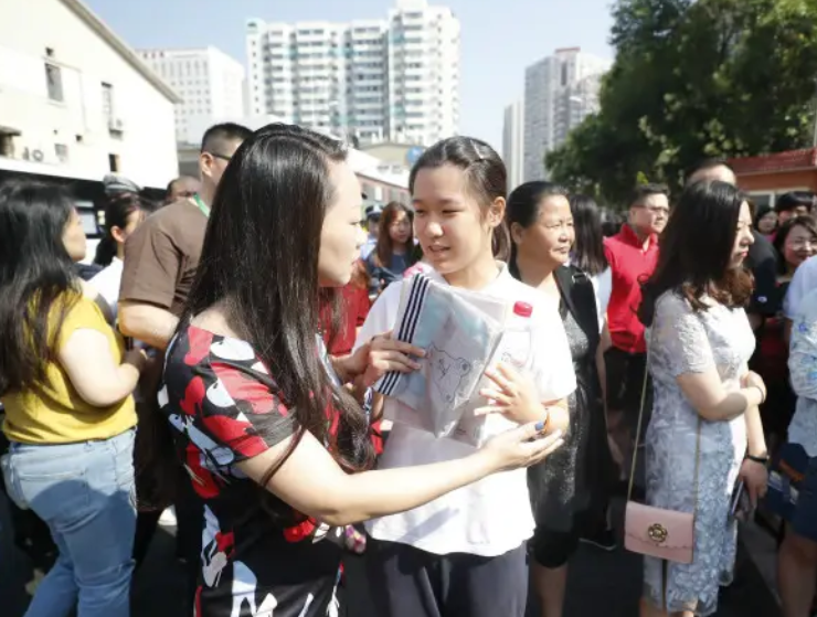 官方发布通知，中考、高考均有“延期”，你所在的地区有影响吗