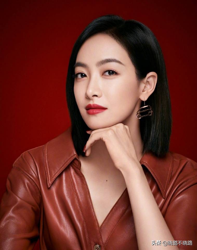 女人上了年紀(jì)就別留長(zhǎng)發(fā)了，推薦這5種“齊肩發(fā)”，顯臉小有氣質(zhì)