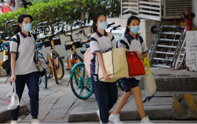 下发通知，辽宁多地的开学时间“确定延后”，在天数上有不同