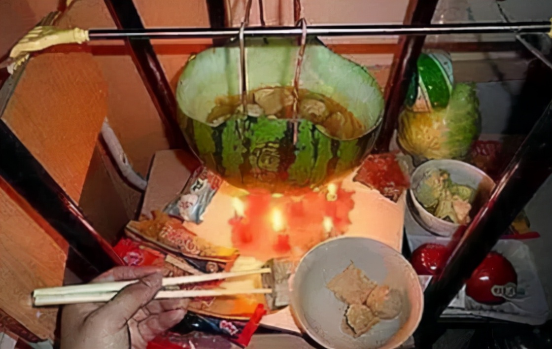 大学生宿舍“神操作”，一个比一个优秀，网友：宿舍果然卧虎藏龙