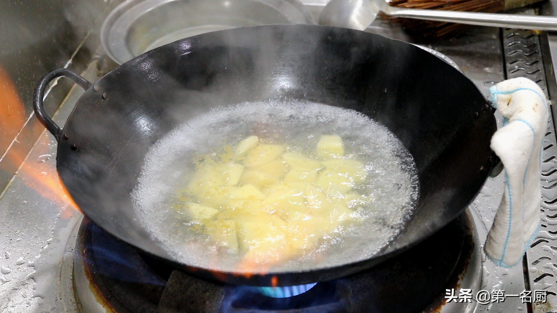 土豆家常做法简单（土豆好吃的5种做法简单营养鲜香味美）