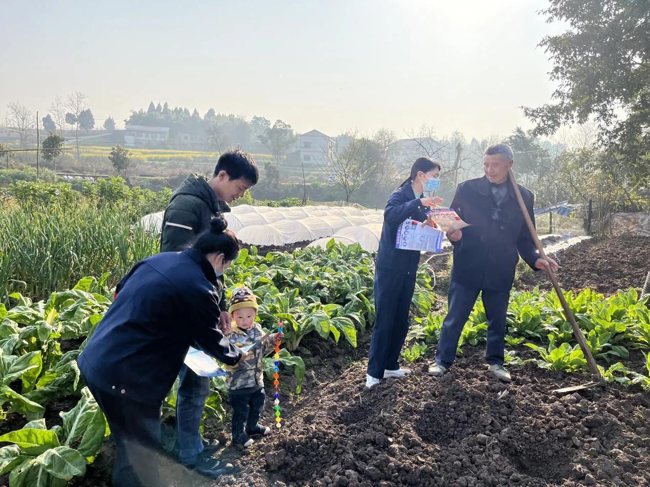 经开区靖民镇“禁种铲毒”在行动