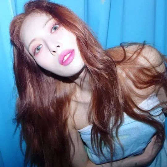 林允儿 泫雅 IU 郑容和 NANA 雪炫 LISA 玄彬 金泰妍 秀智 李光洙 V 车银优等