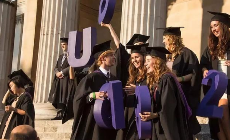 美国收割全球人才，光硅谷就有2万清华毕业生，为别人培养人才？